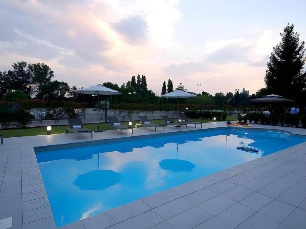 Hotel Bis