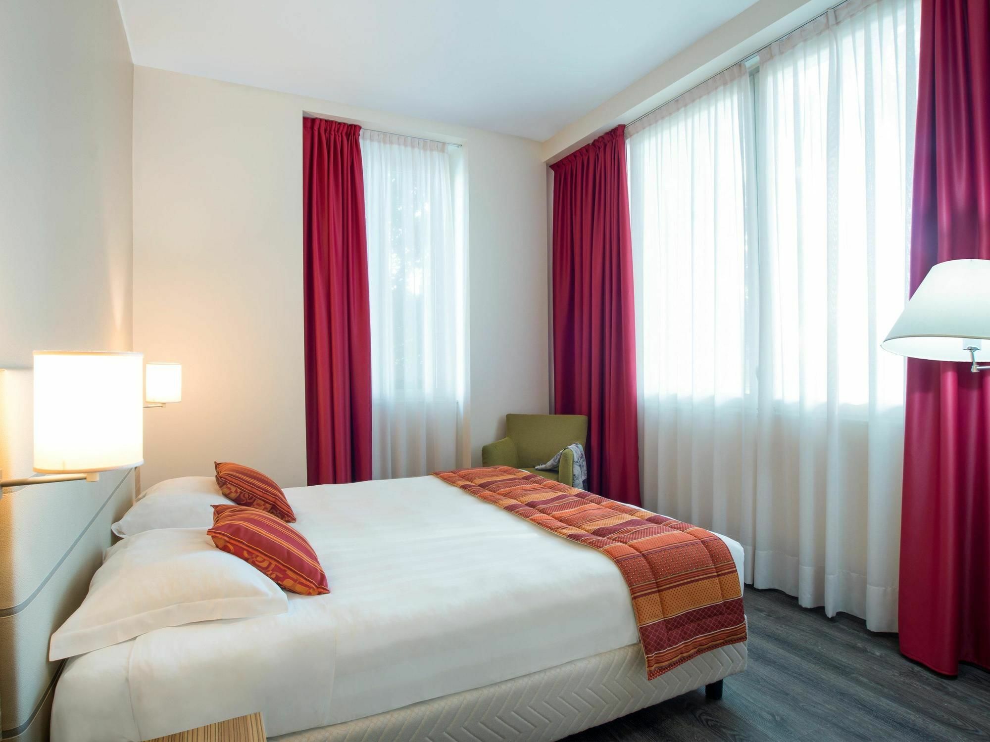 Bis Hotel 4*