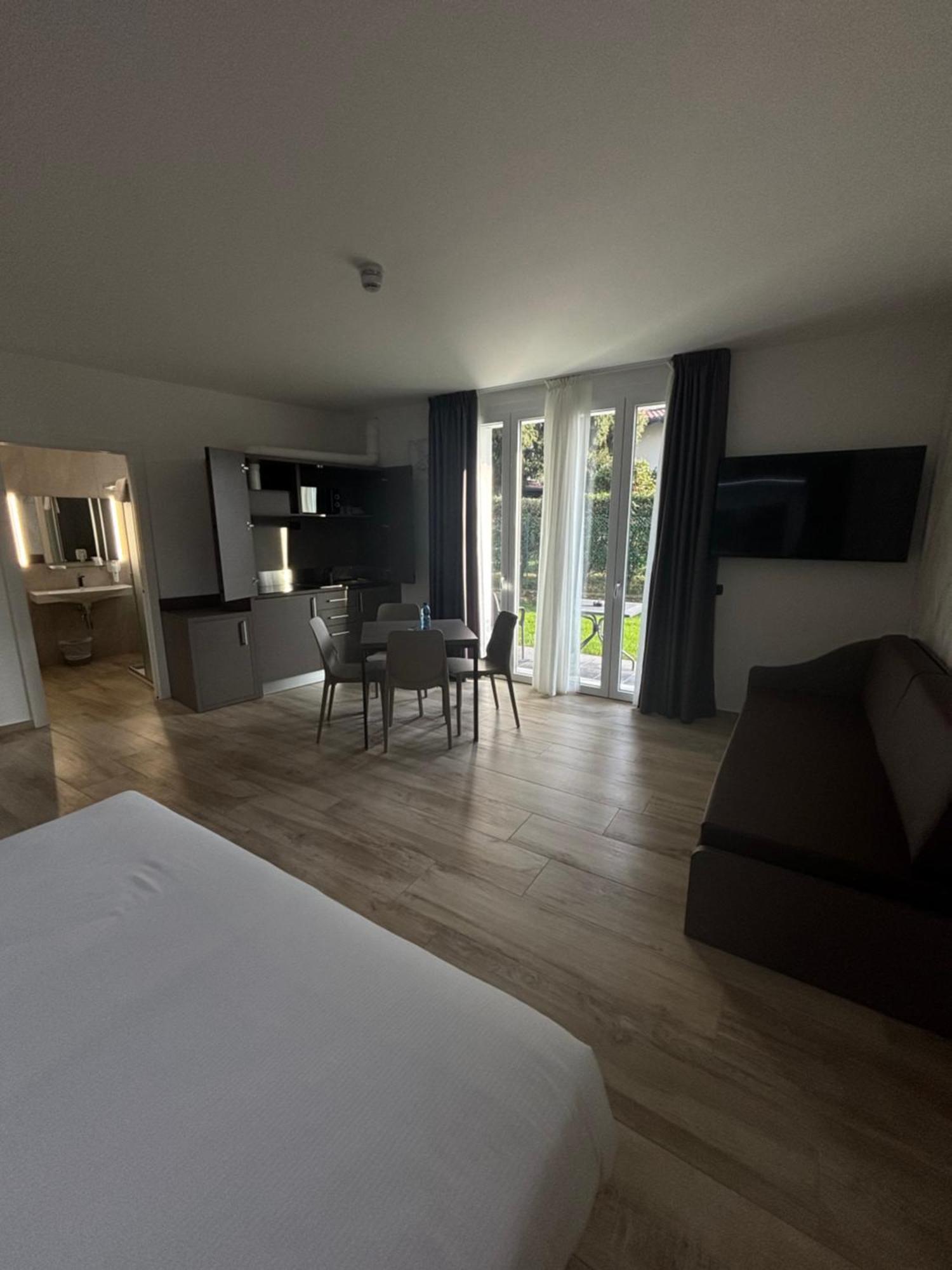 Bis 4* Varese